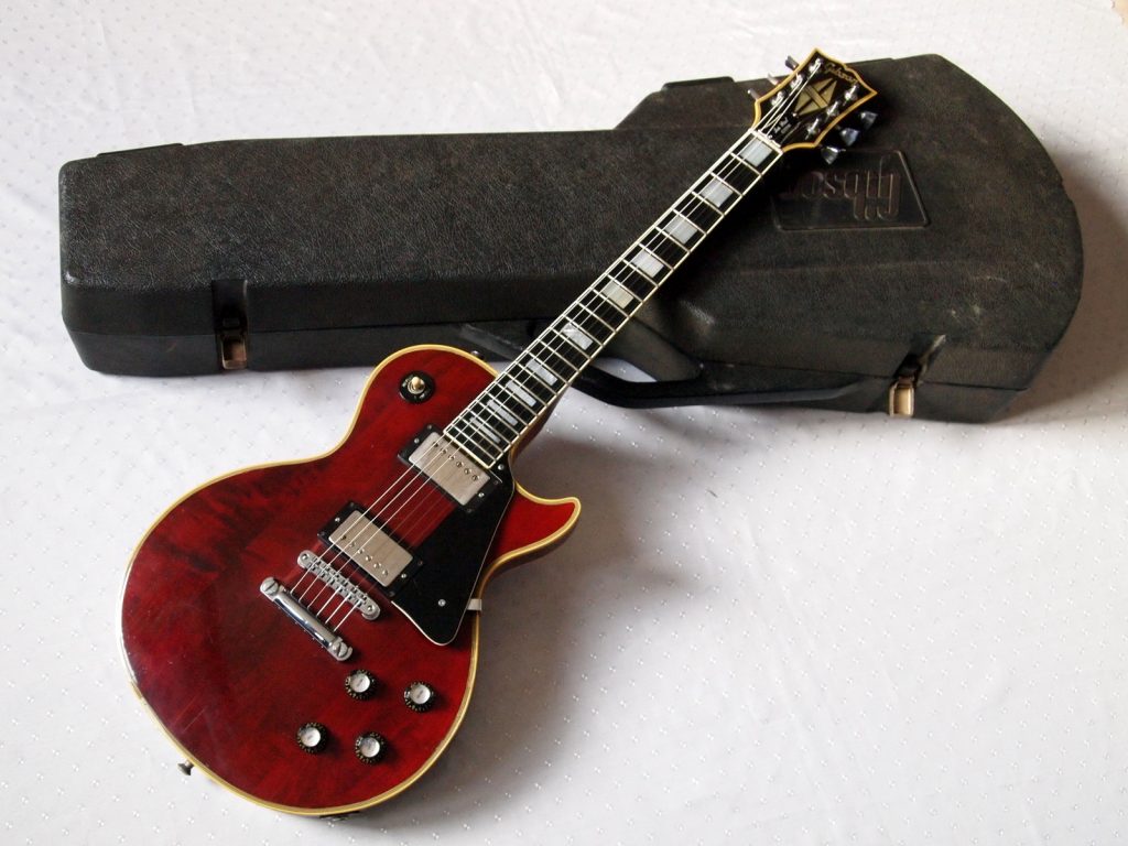 Звукосниматели gibson. Gibson les Paul Custom 1976 Wine Red. Gibson les Paul Custom Wine Red.