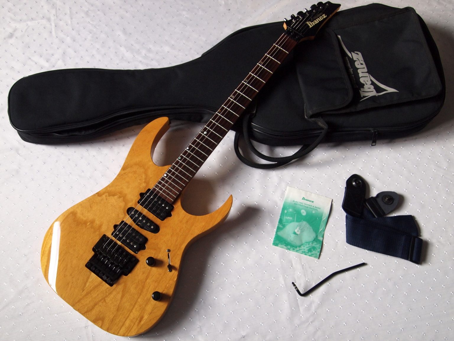 Ibanez j custom. Ibanez j custom